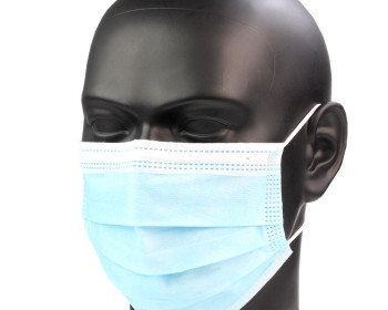 A máscara descartável branca com elástico oferece proteção respiratória eficiente, tendo um formato exclusivo que encaixa com suavidade em qualquer formato de rosto, além de permitir durabilidade e conforto.
