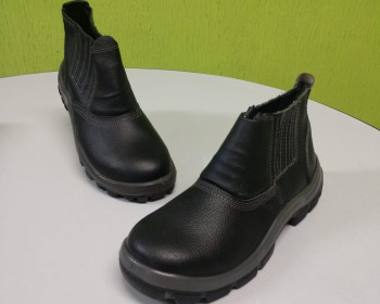 botina com bico bracol