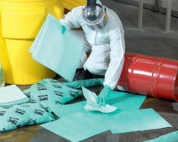 Kit de emergência ambiental em Diadema: solução essencial para contenção de vazamentos e proteção do meio ambiente. Atenda às normas com eficiência e segurança!