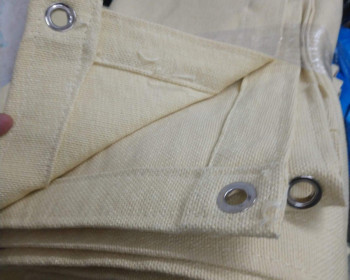 A manta de proteção para solda aramida Lester é térmica anti-chamas é um tapete de proteção desenvolvido para trabalhos de soldagem, brasagem e outras operações que envolvem altas temperaturas. Produzida com materiais de alto desempenho e livres de substâncias nocivas, oferece proteção eficiente para superfícies, componentes e paredes contra faíscas, queimaduras e contato direto com chamas. Sua elevada resistência térmica e durabilidade garantem mais segurança, confiabilidade e tranquilidade no ambiente de trabalho.