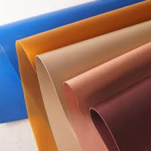 Também conhecido como manta e placa, o lençol de silicone é para ser aplicado em temperaturas elevadas. Este tem em sua composição itens que são nobres para ser utilizados como lençol atóxico, farmacêutico e sanitário.