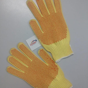 A luva de kevlar de segurança é confeccionada em fios de aramida e indicada para proteção da palma, dorso e punho da mão do usuário.