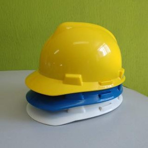Os capacetes de segurança MSA V-Gard estão de acordo com as exigências da norma brasileira ABNT NBR 8221/2003. 

