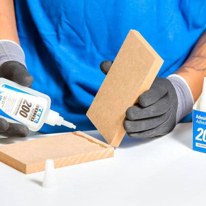 A Lester equipamentos é distribuidor da linha de produtos Tekbond marca renomada no mercado de adesivos industriais, confira as melhores ofertas do Adesivo instantâneo uso geral transparente 100g !!!