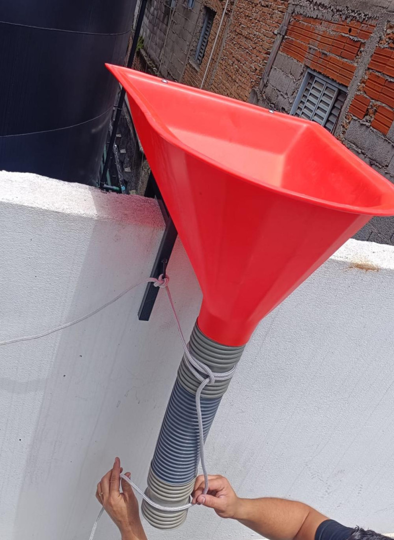 Funil para argamassa de fachada